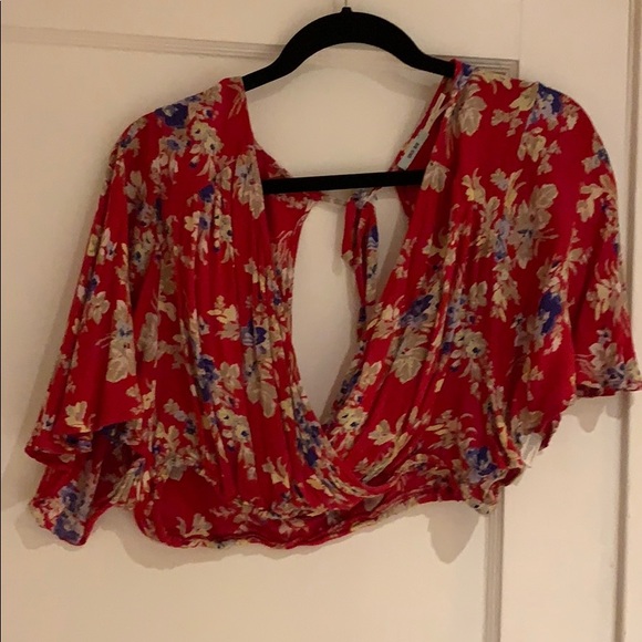 Red Flutter Crop - Picture 1 of 2